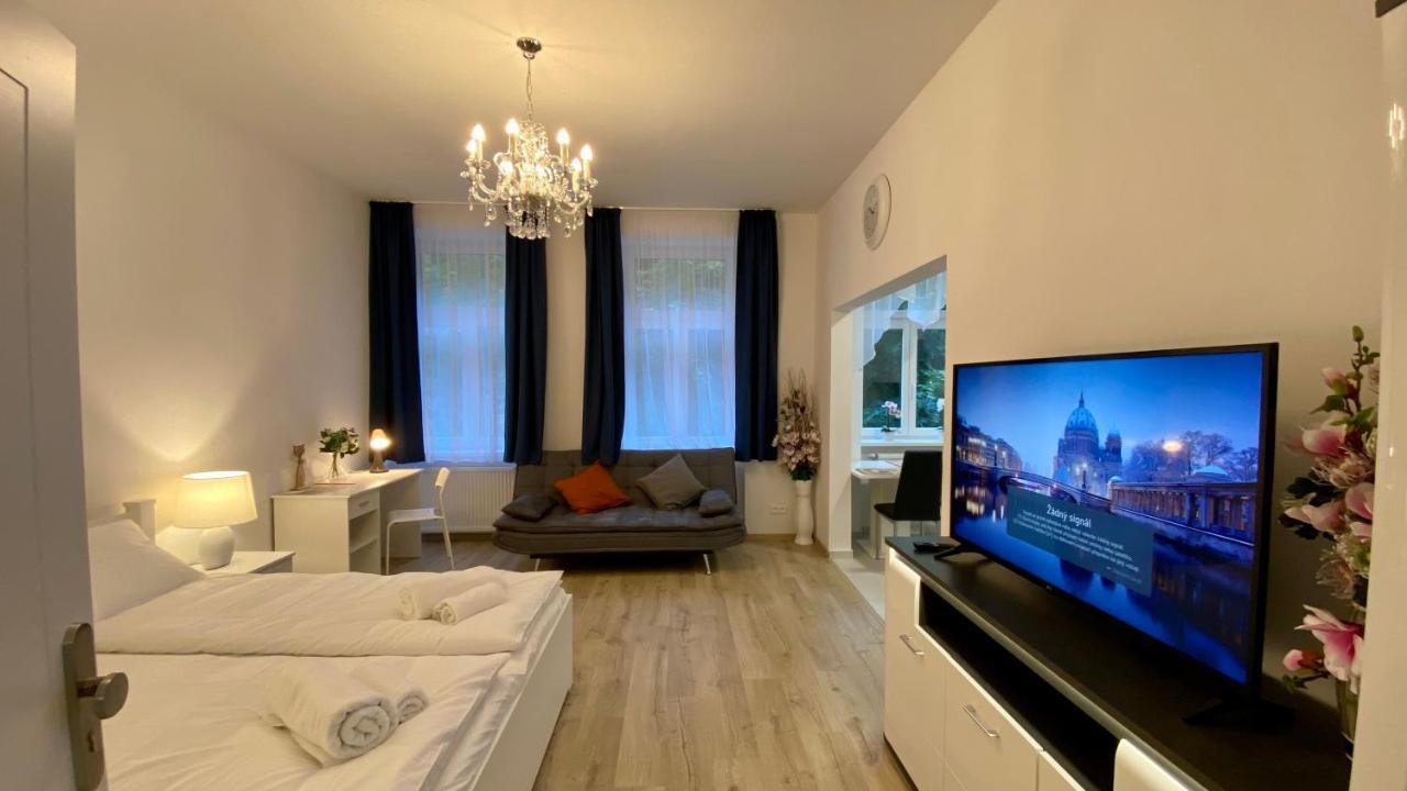 Top Class Apartments In Carlsbad KLV Exterior foto