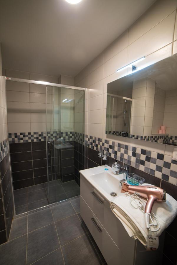 Top Class Apartments In Carlsbad KLV Exterior foto