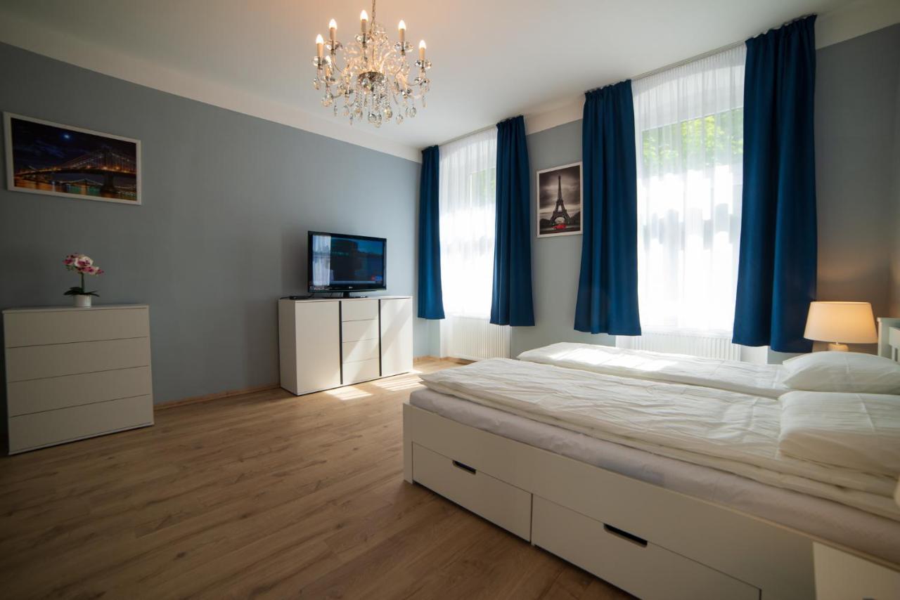 Top Class Apartments In Carlsbad KLV Exterior foto